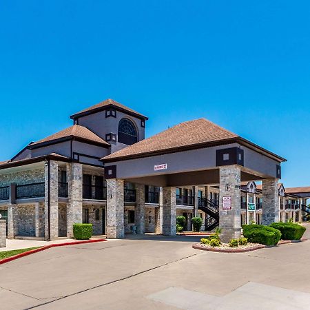 Quality Inn I-10 East Near Frost Bank Center San Antonio Dış mekan fotoğraf