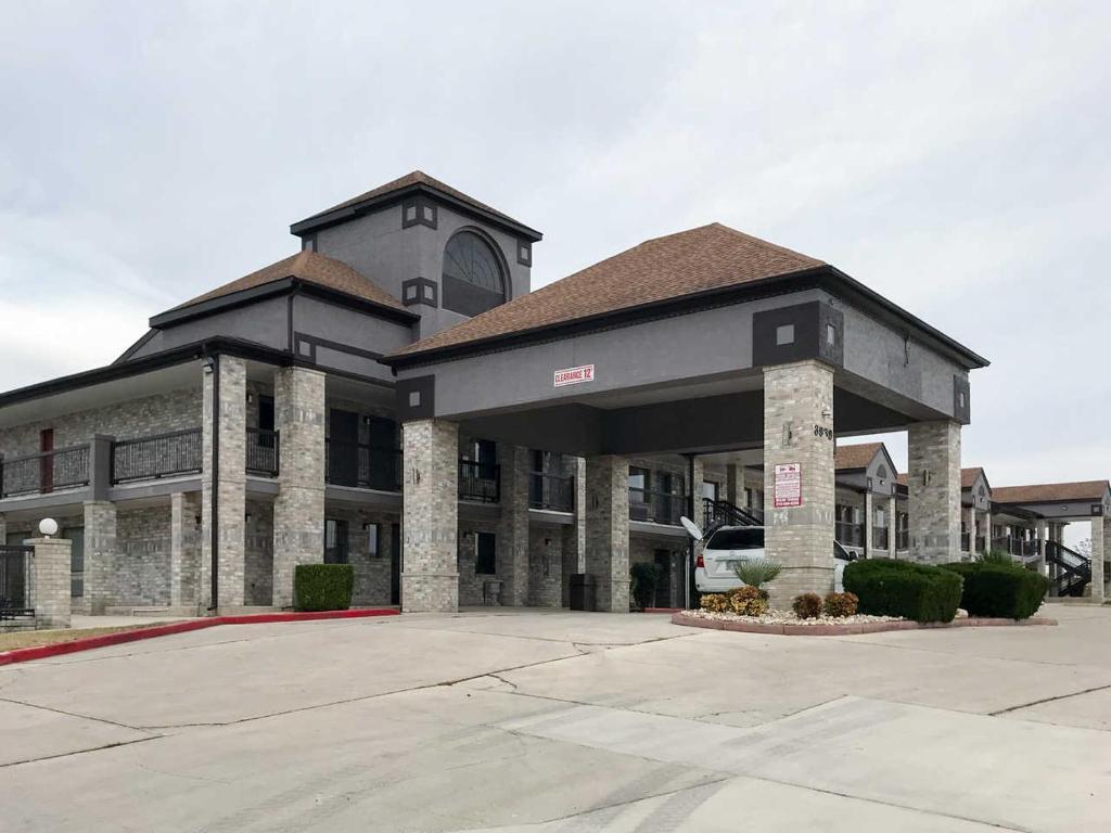 Quality Inn I-10 East Near Frost Bank Center San Antonio Dış mekan fotoğraf