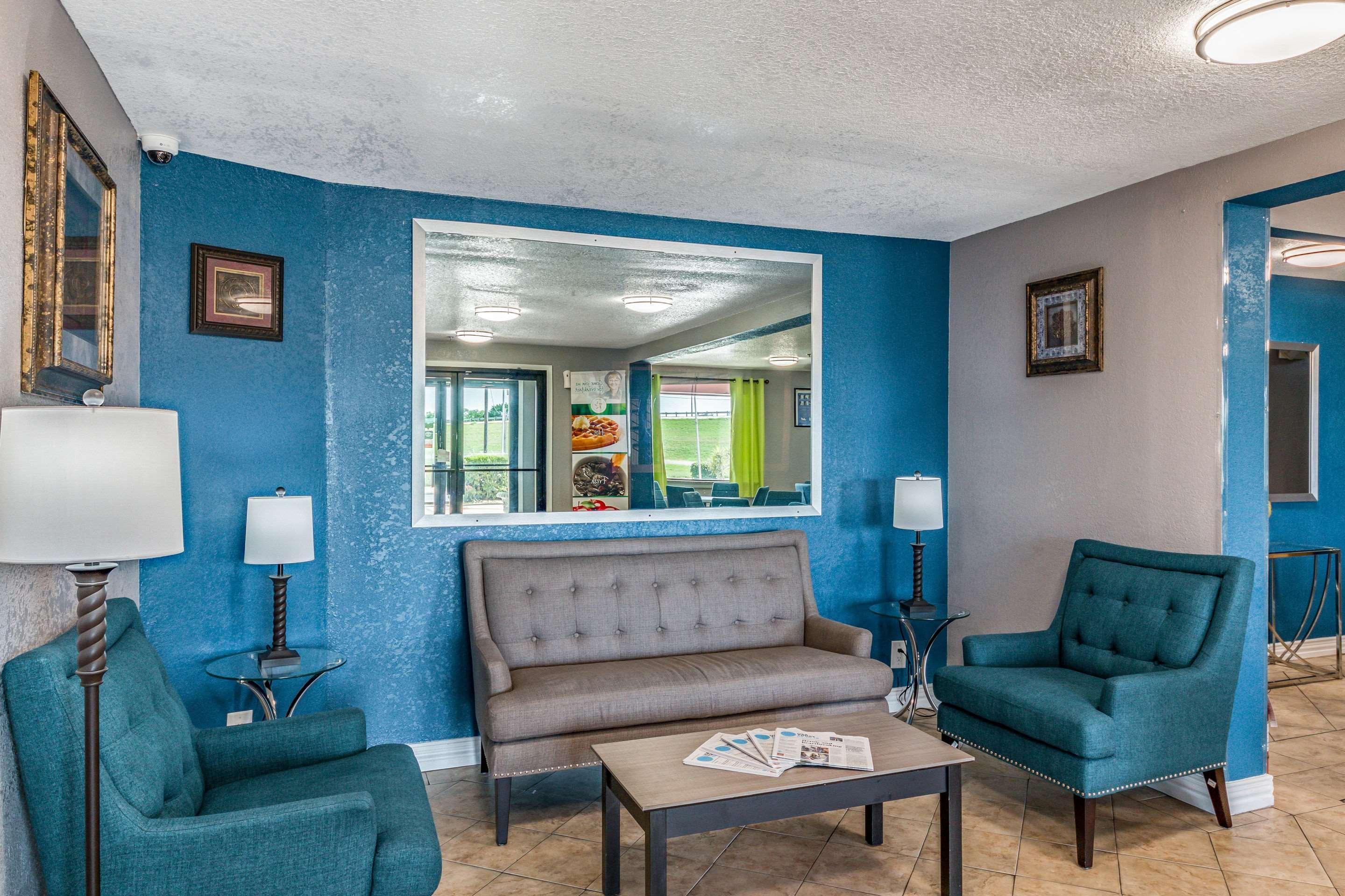 Quality Inn I-10 East Near Frost Bank Center San Antonio Dış mekan fotoğraf