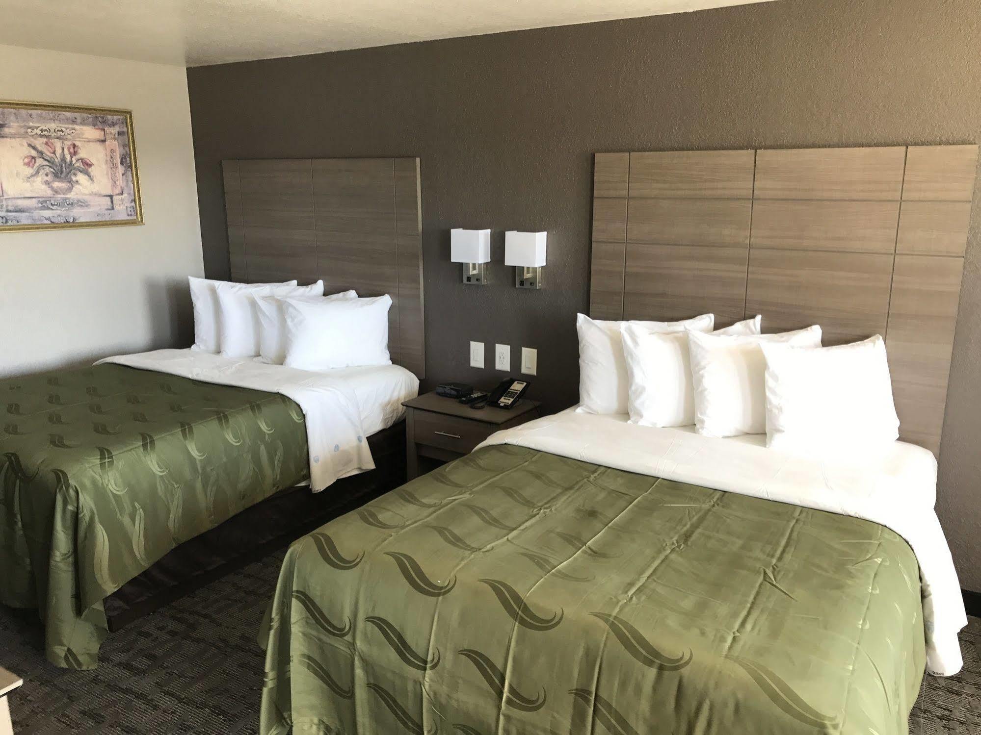 Quality Inn I-10 East Near Frost Bank Center San Antonio Dış mekan fotoğraf