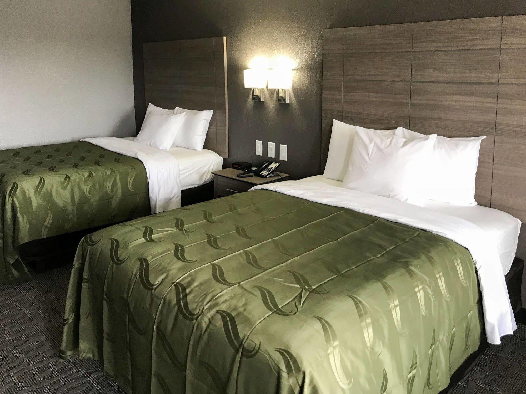 Quality Inn I-10 East Near Frost Bank Center San Antonio Dış mekan fotoğraf